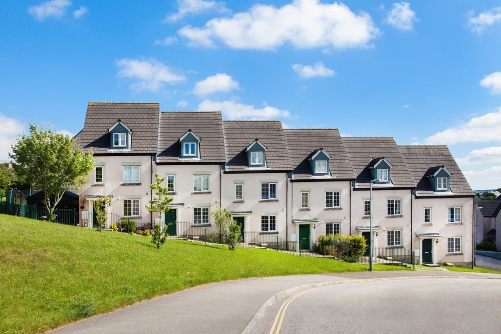 single-people-in-uk-finding-it-impossible-to-buy-a-home-propertywire
